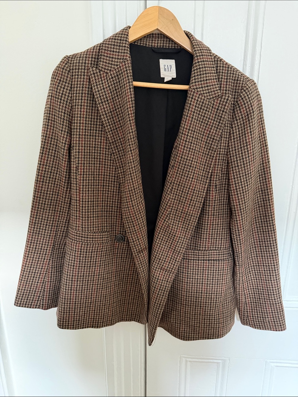 GAP Houndstooth Blazer in Brown with Black and Rust Accents